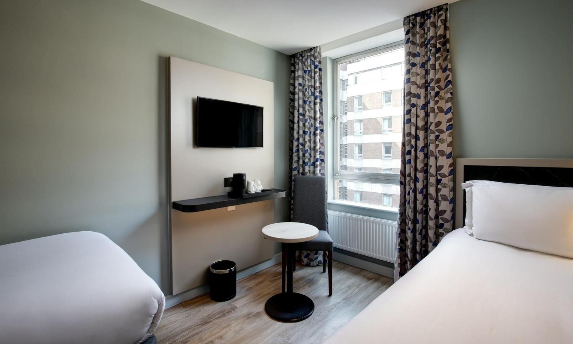 Royal National Hotel Лондон Экстерьер фото