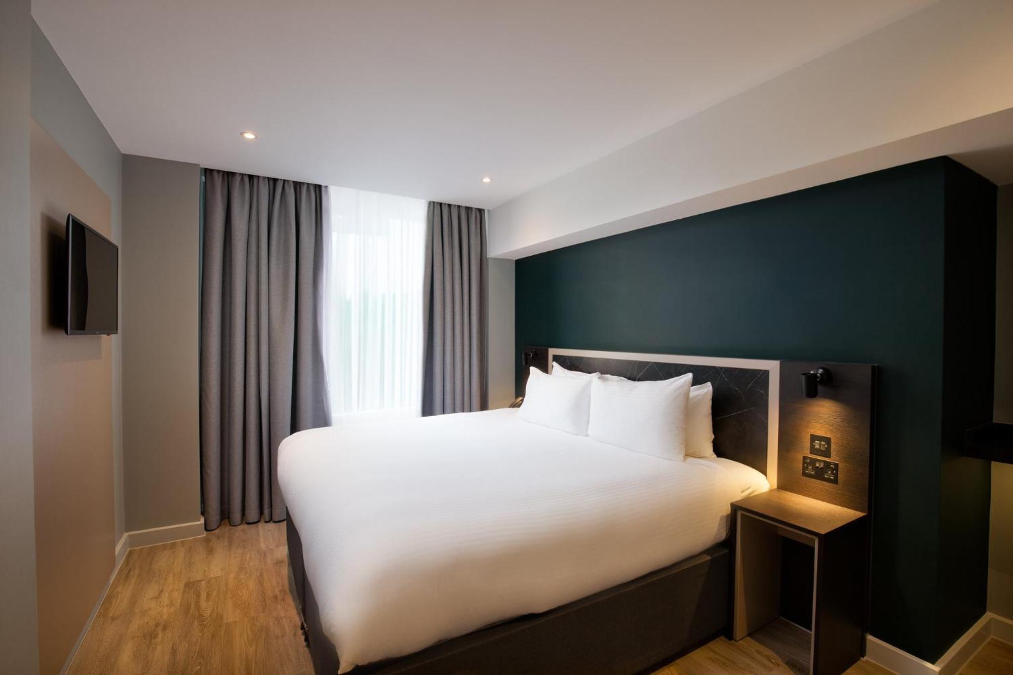 Royal National Hotel Лондон Экстерьер фото