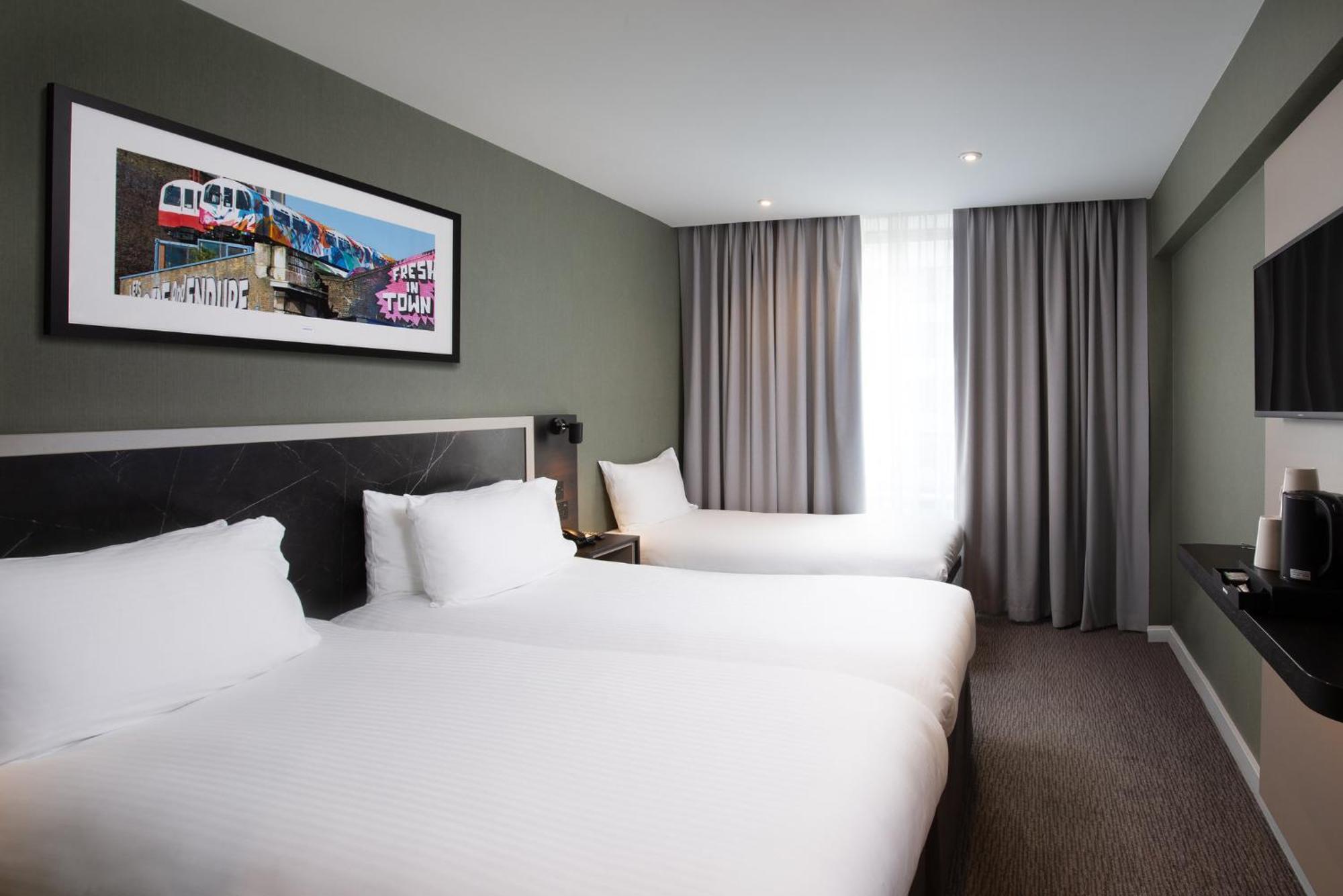 Royal National Hotel Лондон Экстерьер фото